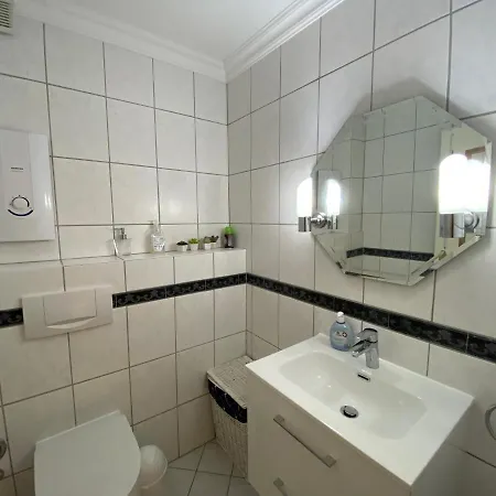 Casa Raphael Direkt Am Scharbeutzer * شاربوتس