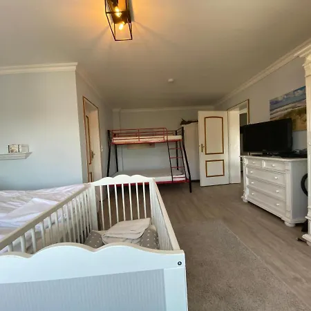 Casa Raphael Direkt Am Scharbeutzer * شاربوتس
